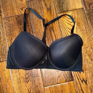 Uniform by Nikki Dekker Black T Shirt Bra